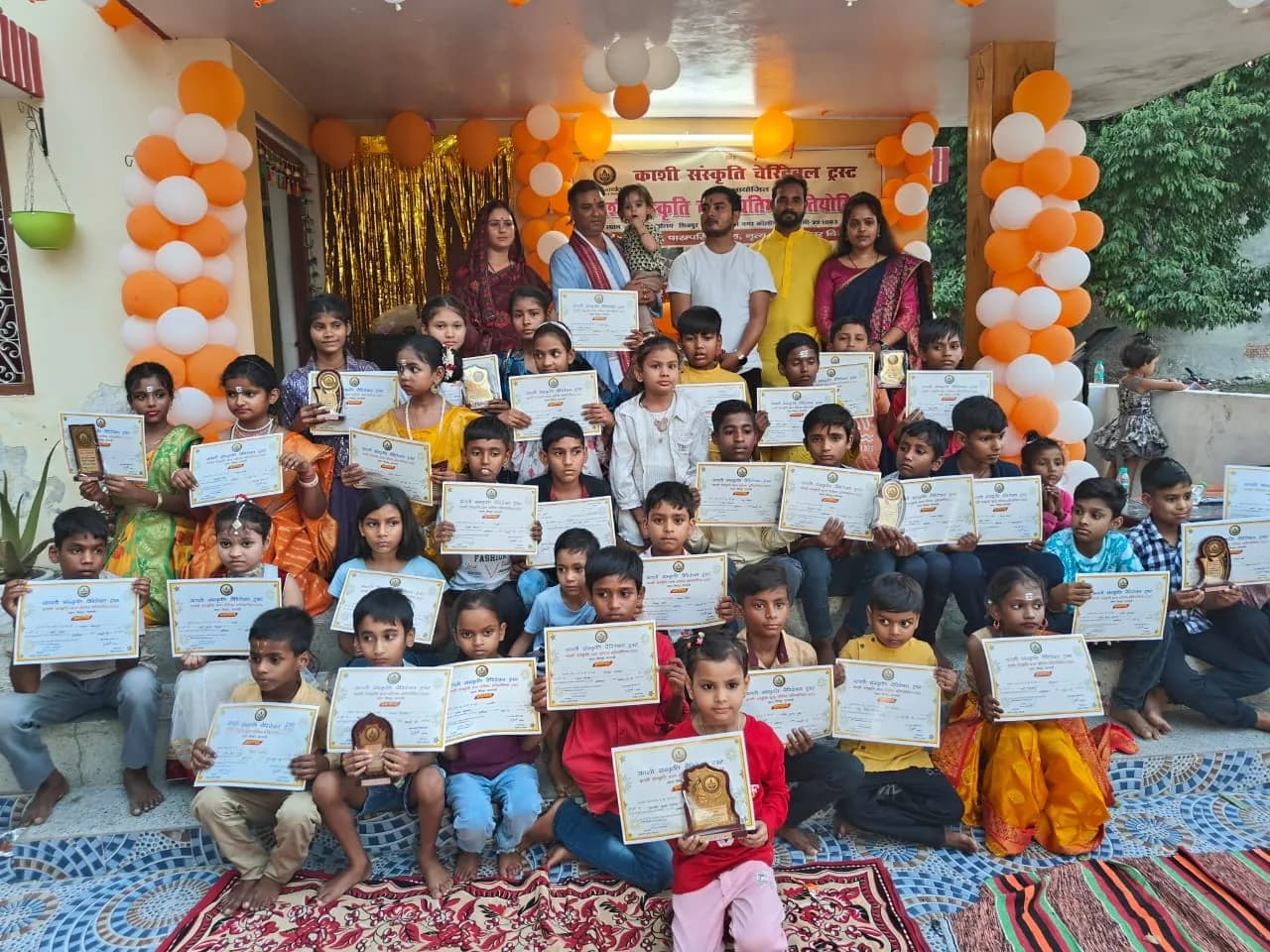 Community programme and participant gathering — photograph 13